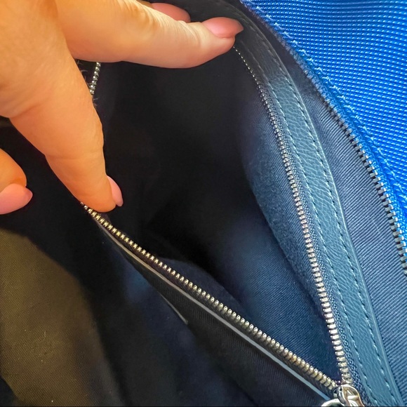 SOLD! Lacoste Royal Blue Leather Handbag - Picture 12 of 13